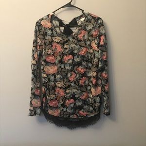 NEW Lauren Conrad Lace trim floral tunic